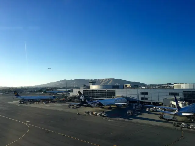 Avion iranian sechestrat pe aeroportul din Istanbul