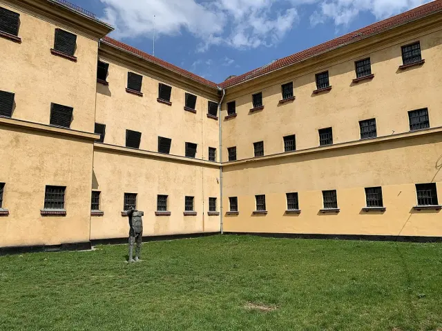 Judecătorii i-au achitat pe torționarii securiști