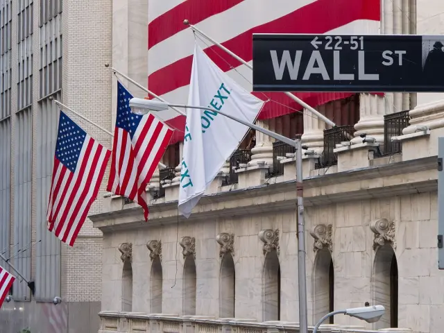 Fitch scade ratingul pe termen lung al SUA la AA+