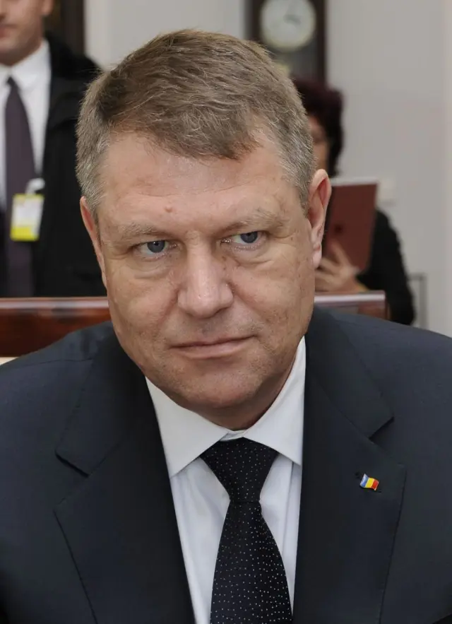 Ciolacu și Ciucă se fac că nu știu despre vila Împăratului Iohannis